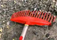 Грабли садовые
